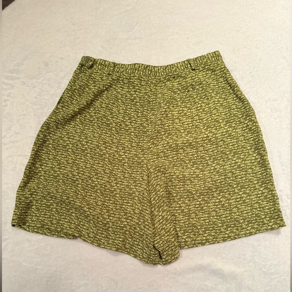 Women’s Tehāma Nancy Haley Green Skort Size 14 - Picture 2 of 16
